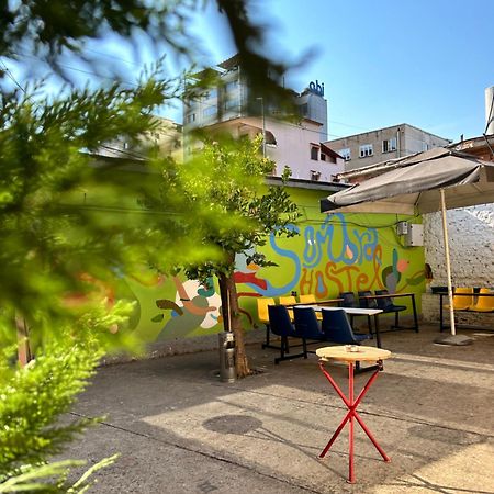D1 Hostel Tirana Esterno foto